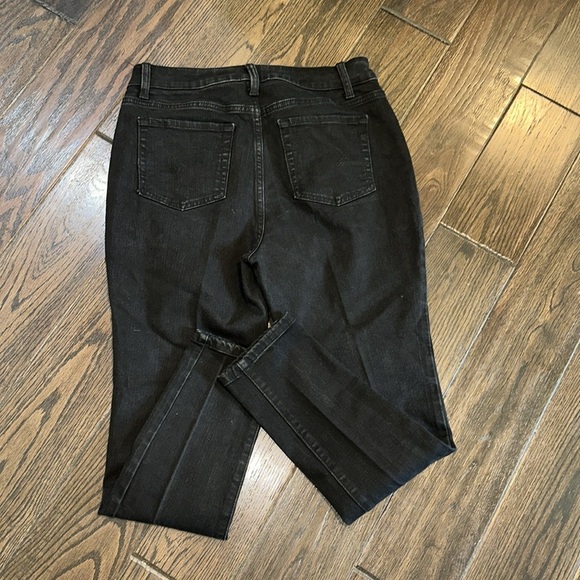 Time and Tru Women's Black Jeans size 10 petite high rise skinny - Picture 7 of 7